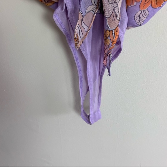 [ASTR the Label] Lavender Purple & Orange Floral Print Short Sleeve Bodysuit - Picture 5 of 9